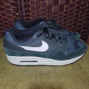 Mens Nike airmax Green 10.5